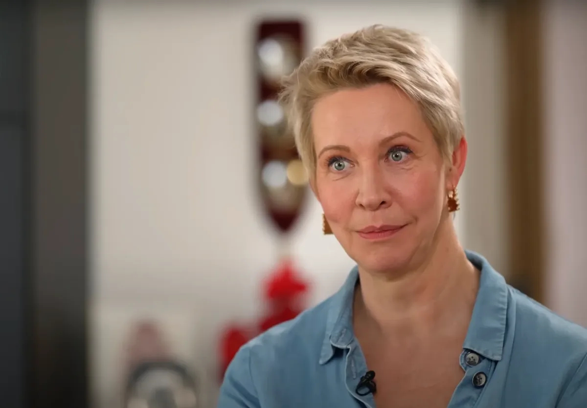 Татьяна Лазарева во время интервью Ирине Шихман. Скриншот: Youtube / apogovorit