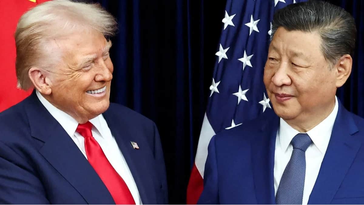 Дональд Трамп и Си Цзиньпин во время двусторонней встречи в Пусане, Южная Корея, 30 октября 2025 года. Фото: Evelyn Hockstein / Reuters / Scanpix / LETA