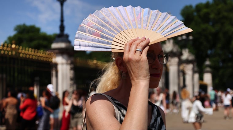 Европейские страны накрыла экстремальная жара с температурой около +40 