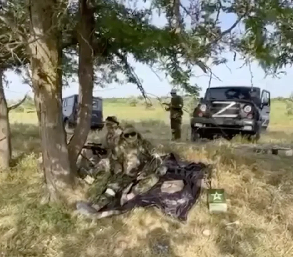 Скрин видео с благодарностью военных из Дагестана, находящихся на передовой.