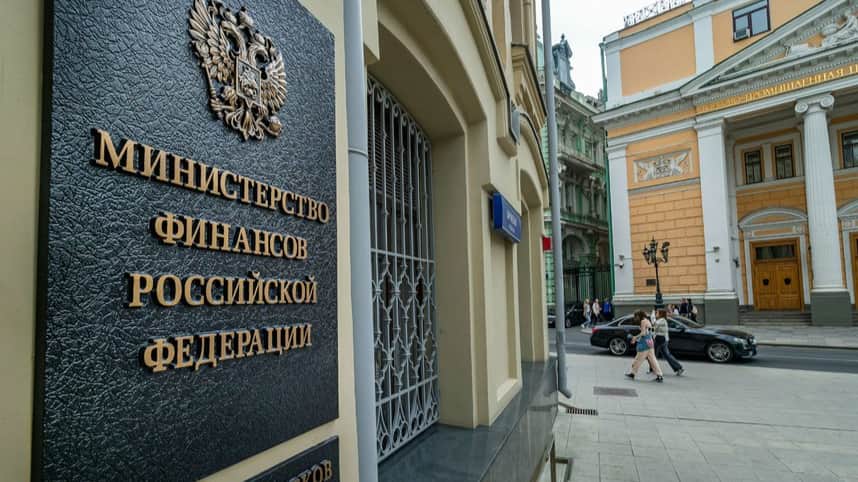 Власти ужесточают условия семейной ипотеки. Теперь она зависит от числа детей и региона